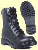 Assault boots large image